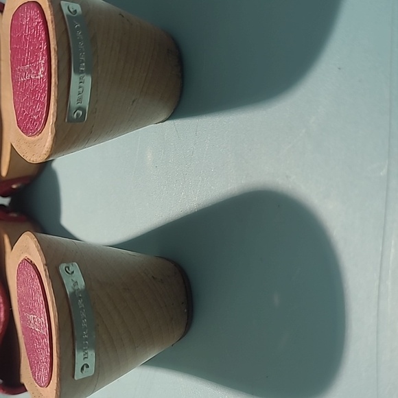 Burberry Pink Leather Slide Sandals Size 36 (5.5-6) - Picture 7 of 8